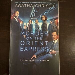 — Murder on the Orient Express Paperback (Blue Cover)